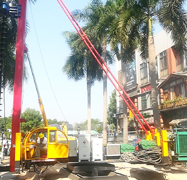 Рабочий набор буровой установки с шагом